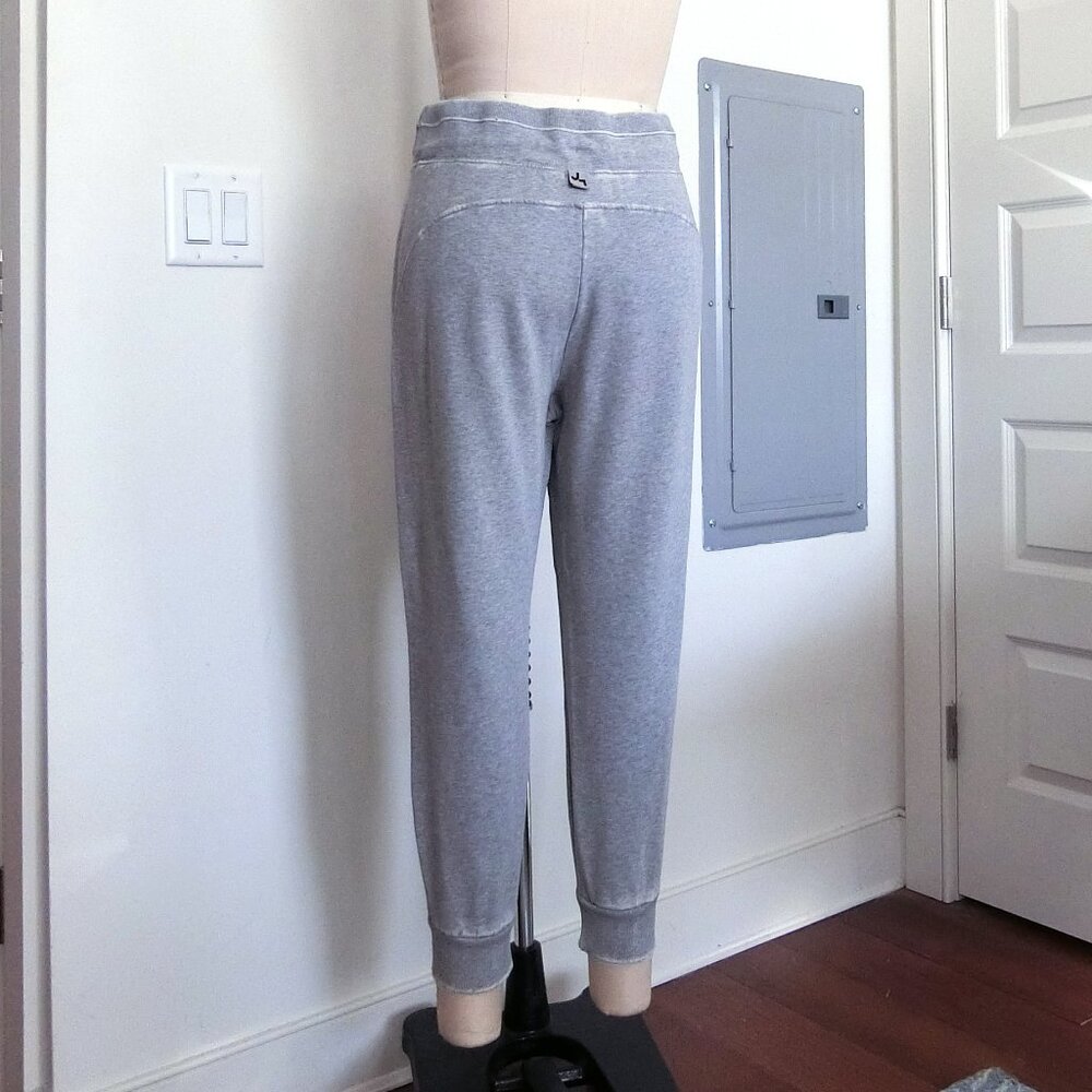JoyLab Gray Jogger Sweatpants Elastic Cuffs Pockets Size M - Picture 2 of 4